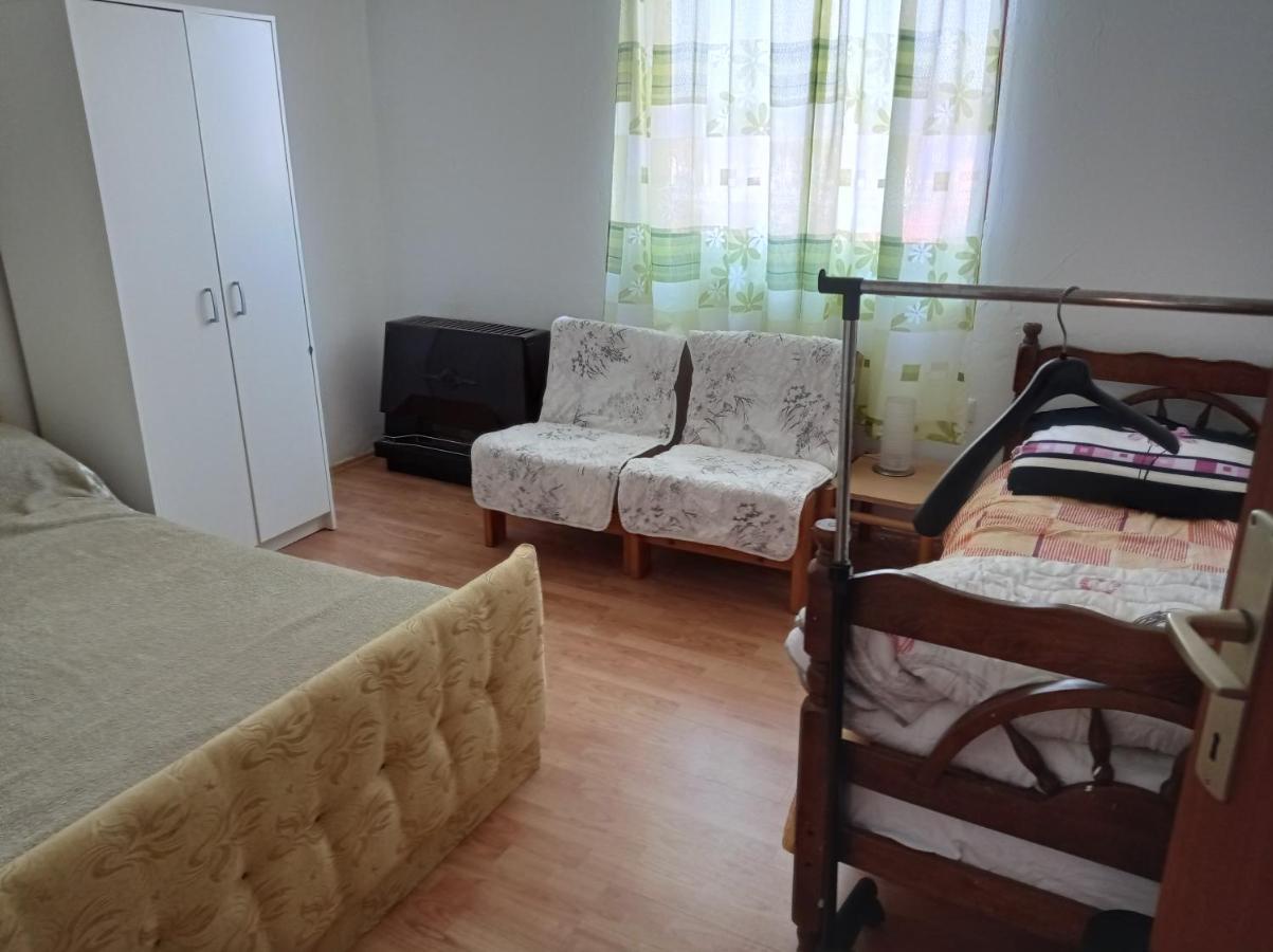 Apartman U Bukovickoj Banji อารันเยโลวัคส์ ภายนอก รูปภาพ